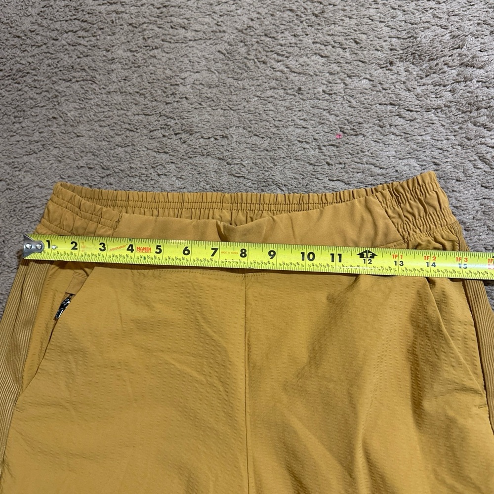 Athleta Textured Brooklyn Jogger Pants Size 6 Womens Tuscan Gold Color Casual - Picture 2 of 9